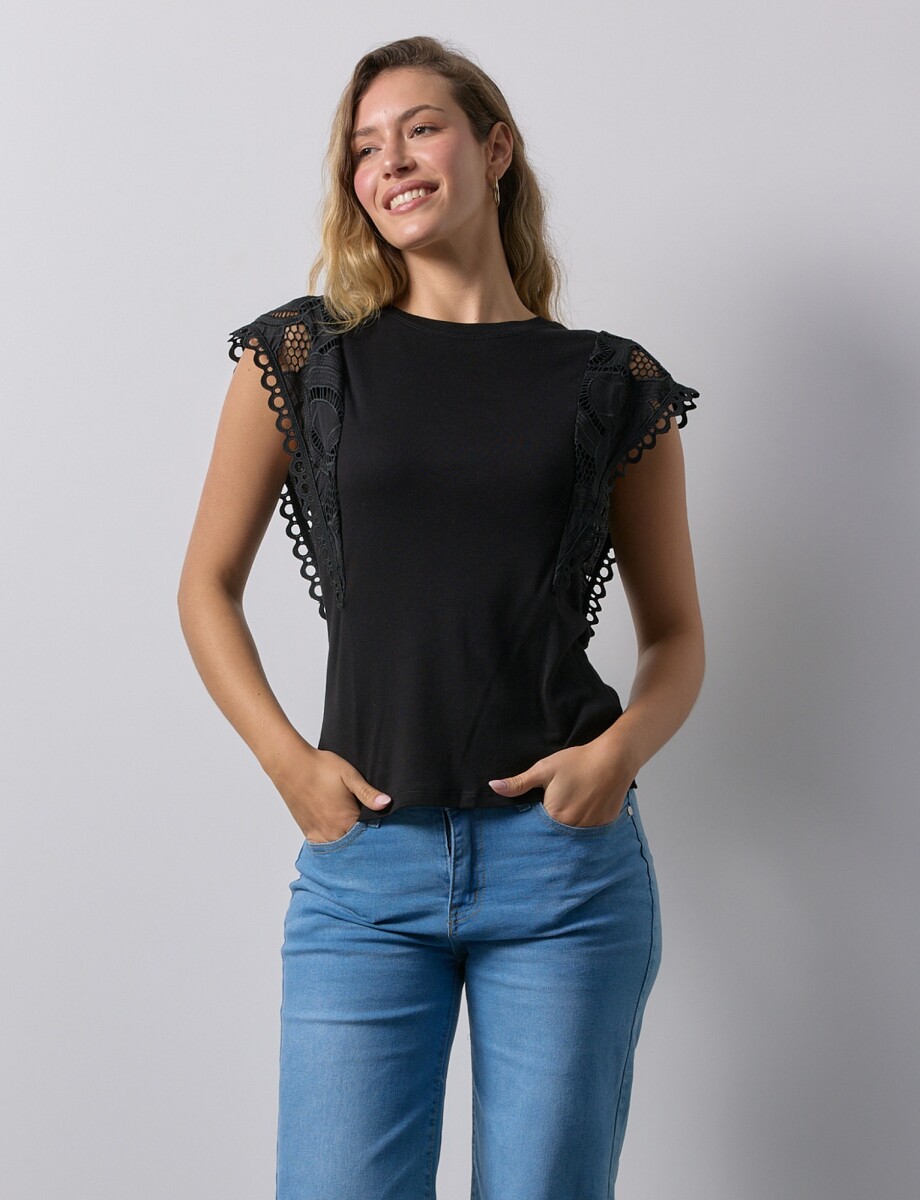 Blusa Manga Crochet - Negro 