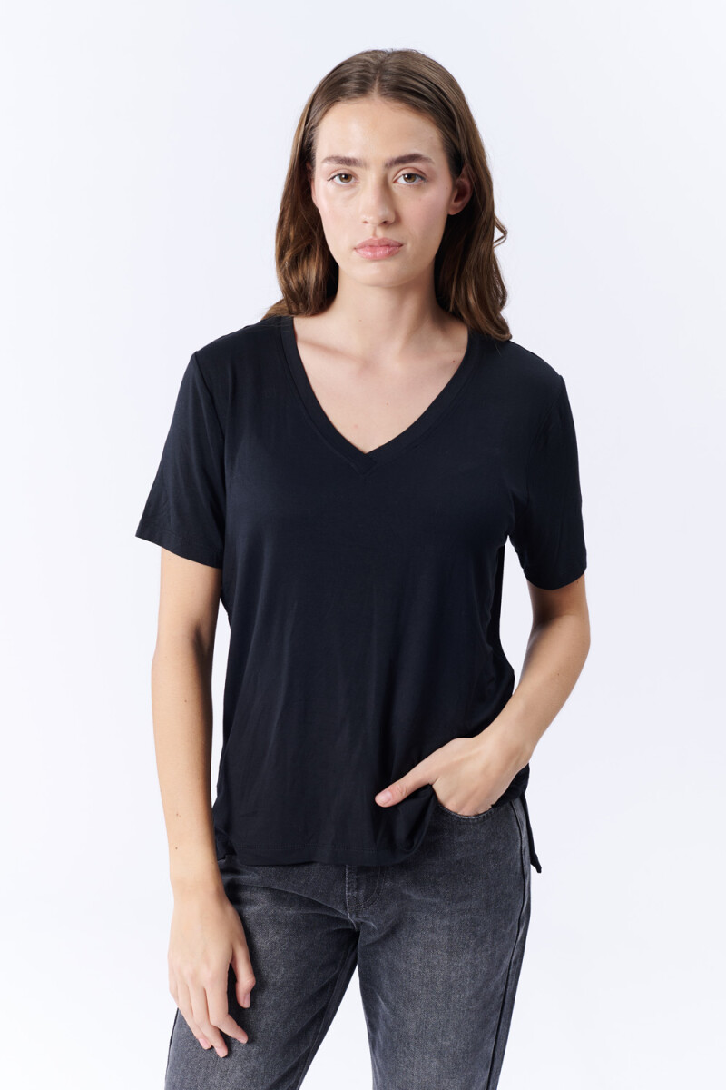 Remera Manga Corta Escote - Negra 