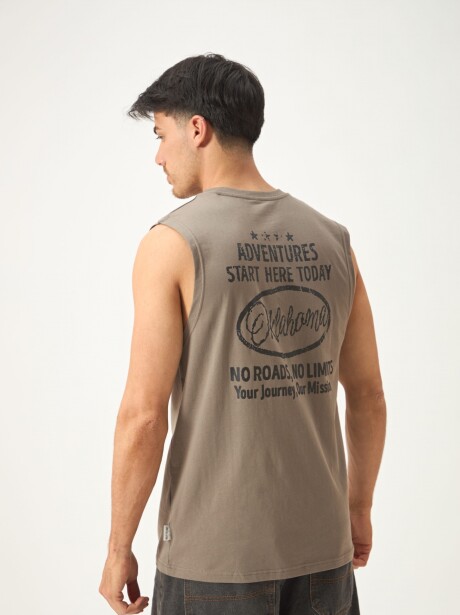 MUSCULOSA ADVENTURES GRIS