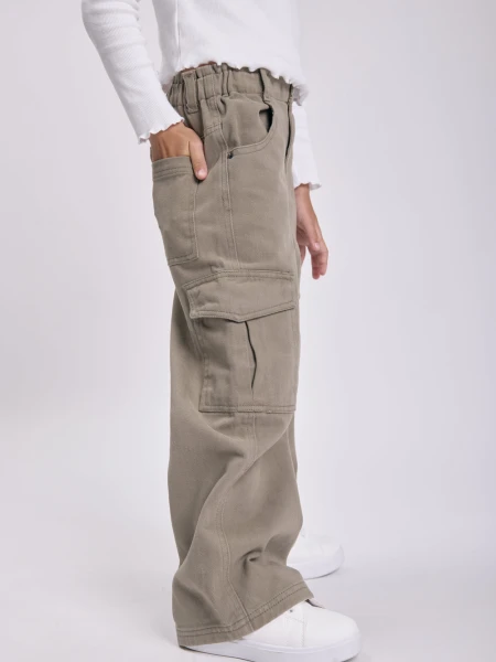 Pantalón jean cargo Verde