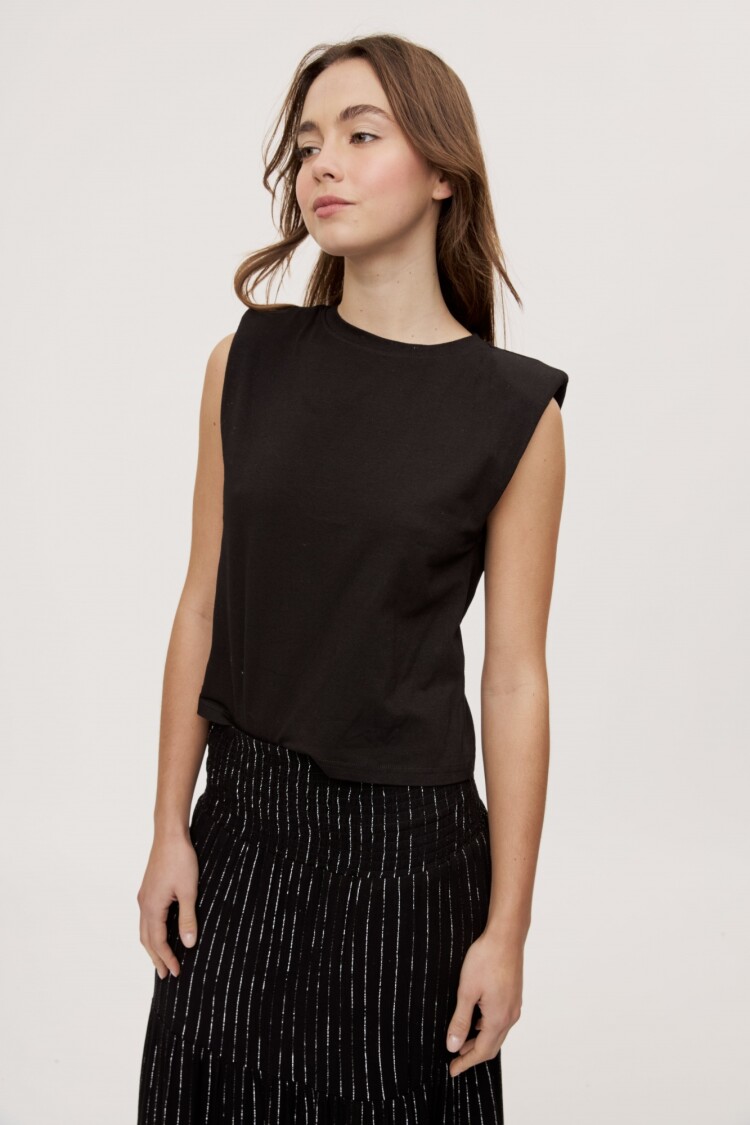 REMERA BOLDA Negro