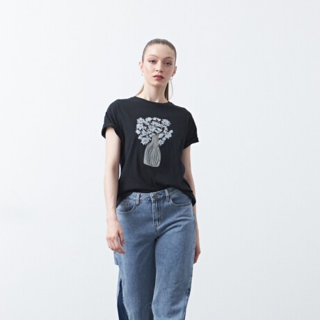 REMERA BONETERO Negro