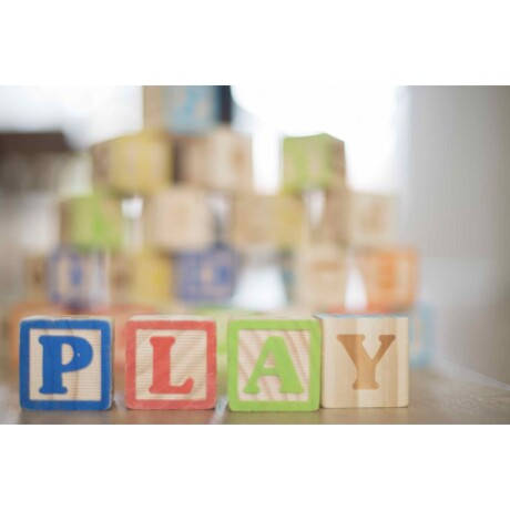 Set de bombero de juguete con casco y vehículos Set de bombero de juguete con casco y vehículos