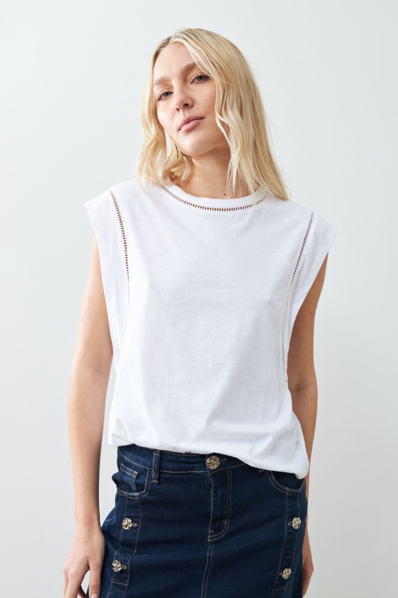 Musculosa con vainillas blanco