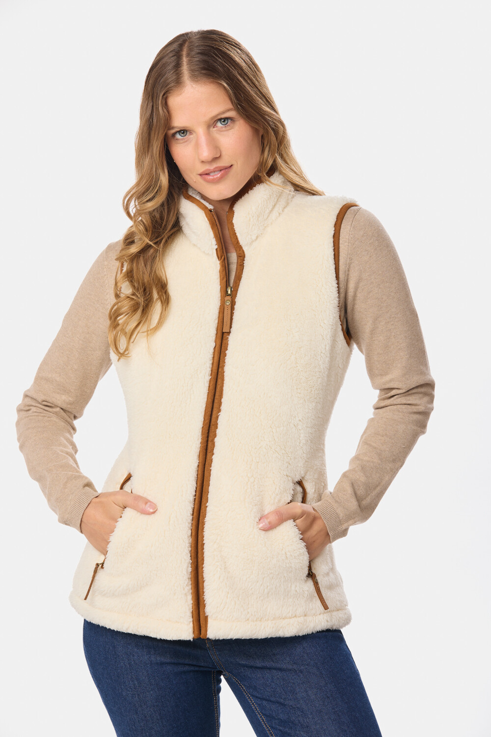 CHALECO EN SHERPA Beige