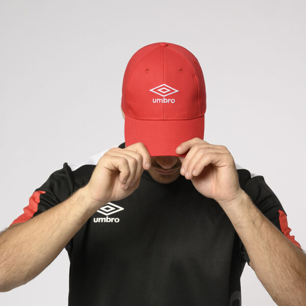 Gorro Caphat Umbro 049