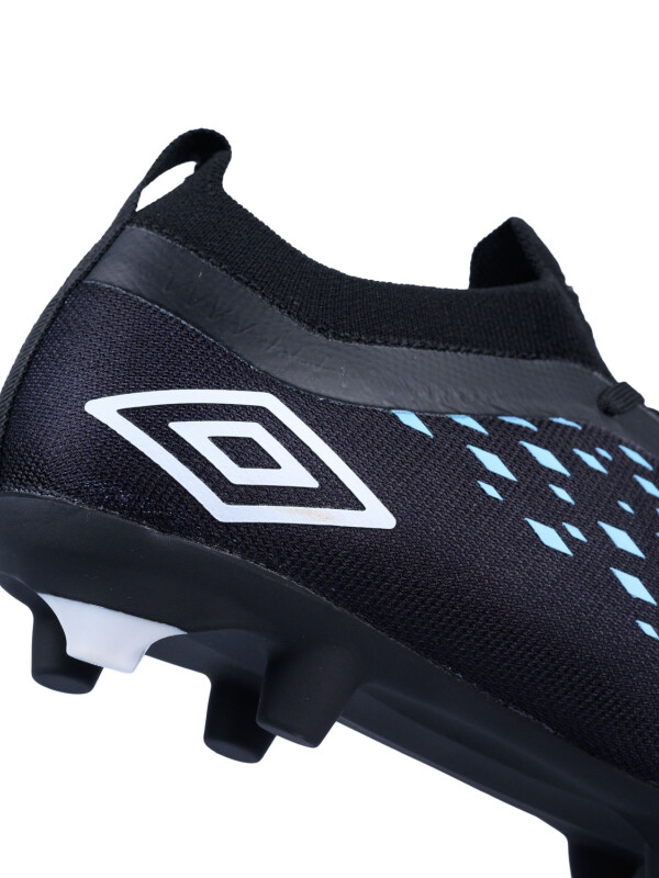 Calzado Limit HG Umbro Hombre 2d7