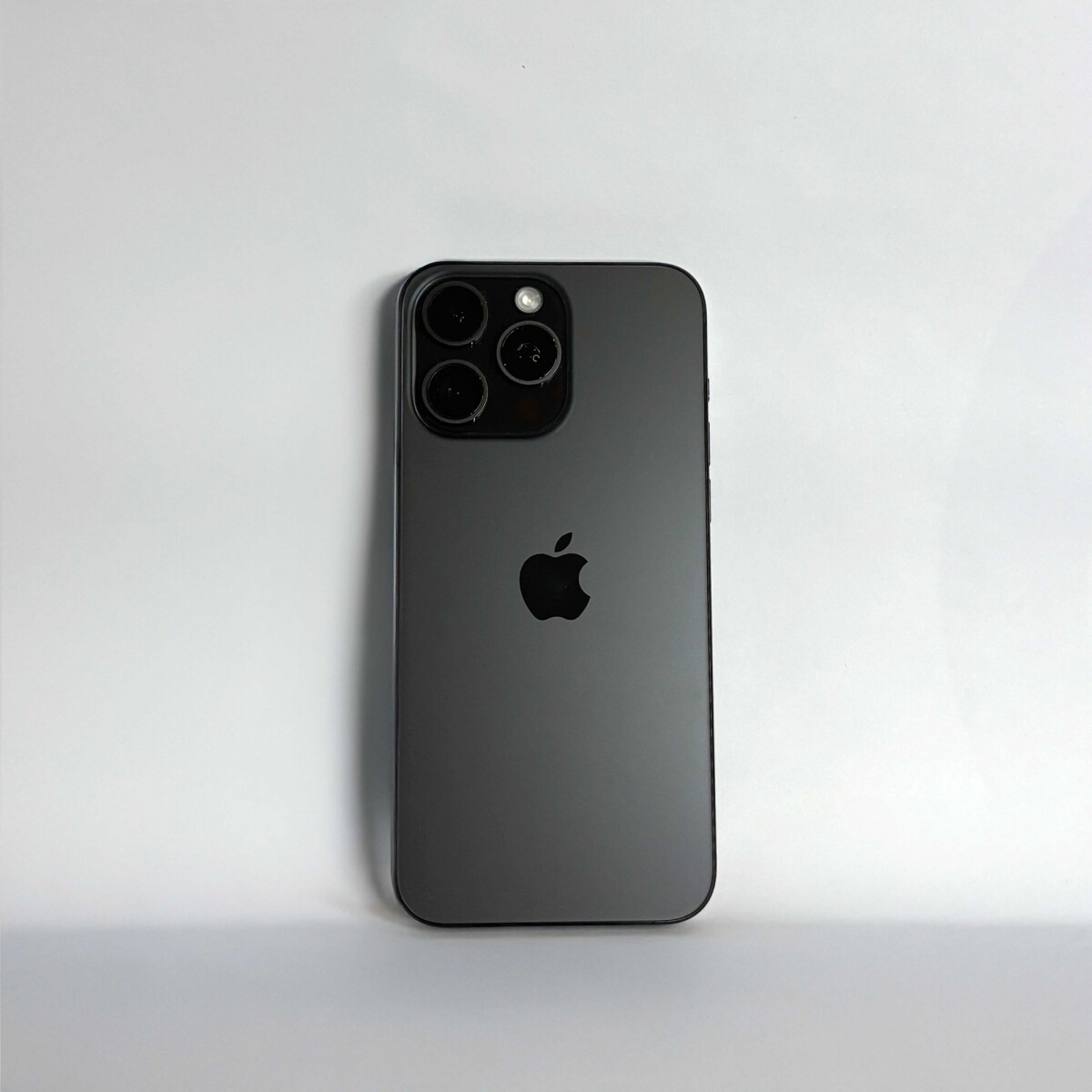 iPhone 15 Pro Max 256GB - Black Titanium 