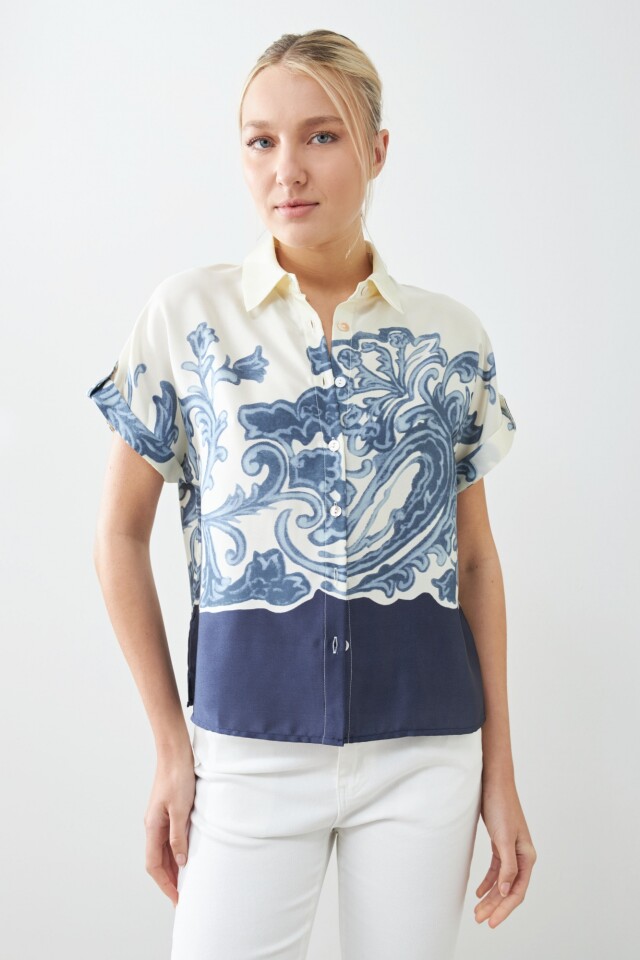 Camisa estampada manga corta azul