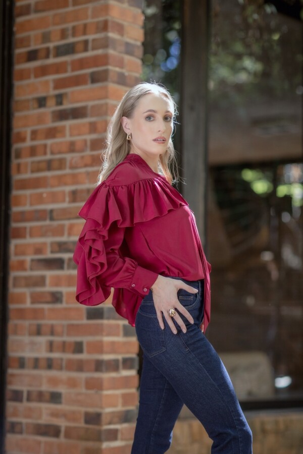 Blusa con Volados. Bordo