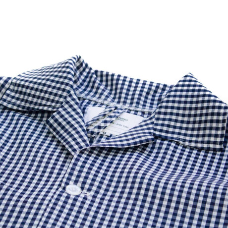 Túnica con nombre bordado Colegio Stella Maris