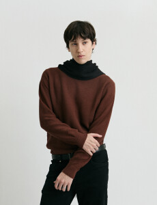 470982 SWEATER HARRY Ladrillo