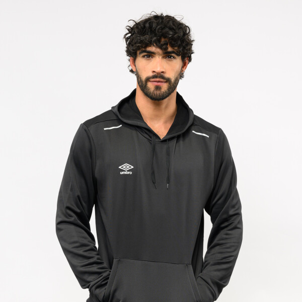 Canguro Derpotivo Training Core Umbro Hombre 002