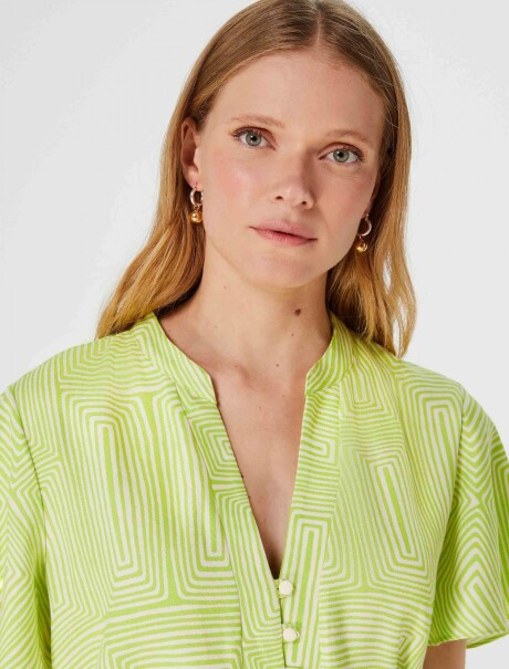 BLUSA ESTAMPADA VERDE