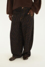 PANTALON DENIM ESTAMPADO Marron