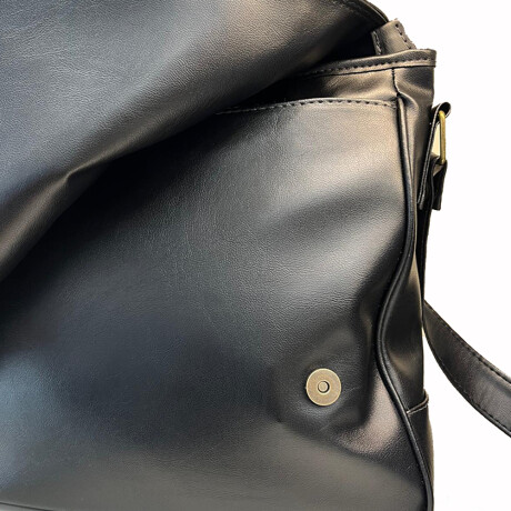 Morral grande con solapa Morral grande con solapa
