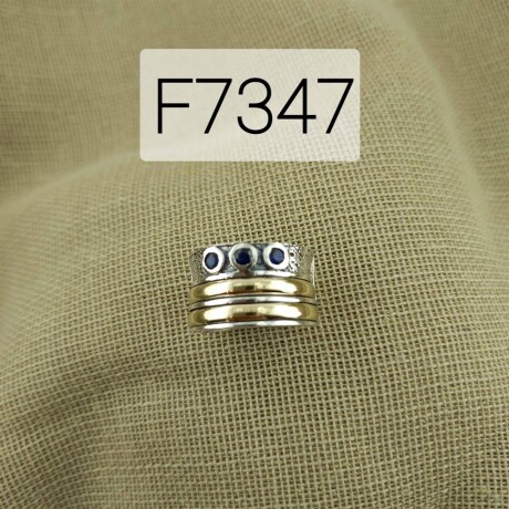 Anillo de plata 925 con double de oro 18k y circonias. Anillo de plata 925 con double de oro 18k y circonias.