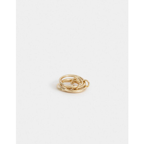 Anillo De Metal Dorado