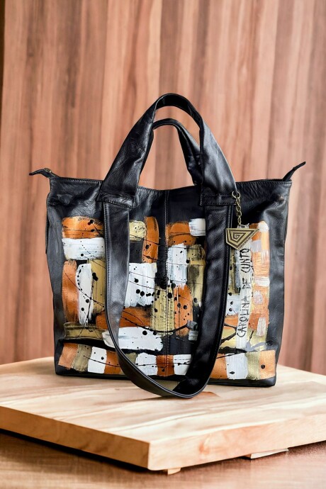 Cartera Kytzia Negra Multifunción Con Arte Y Cierre. Cartera Kytzia Negra Multifunción Con Arte Y Cierre.
