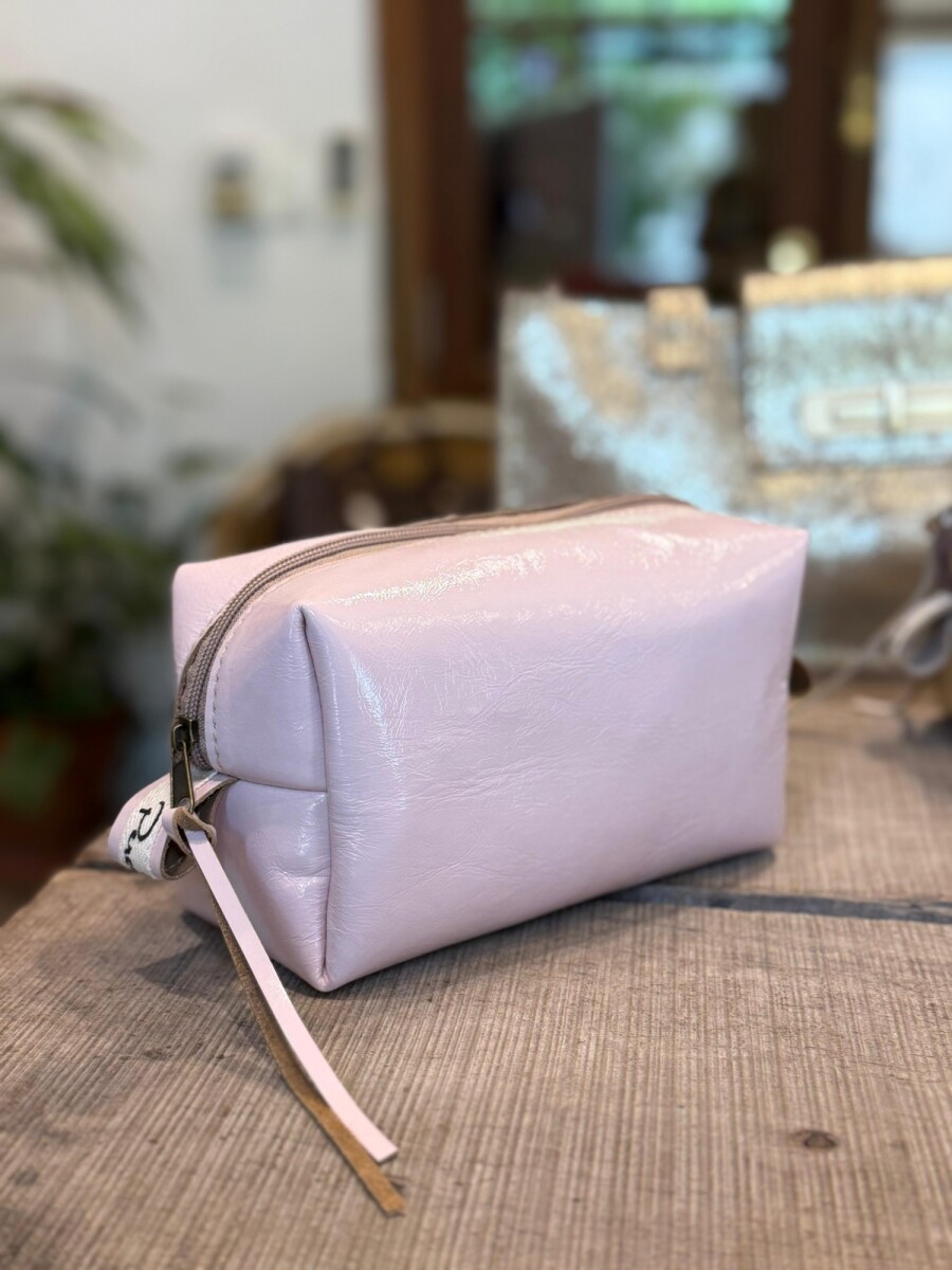 Neceser de Cuero - Rosa Charol 