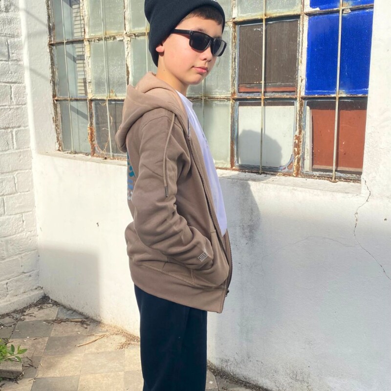 Campera con Estampa N+ Tostado