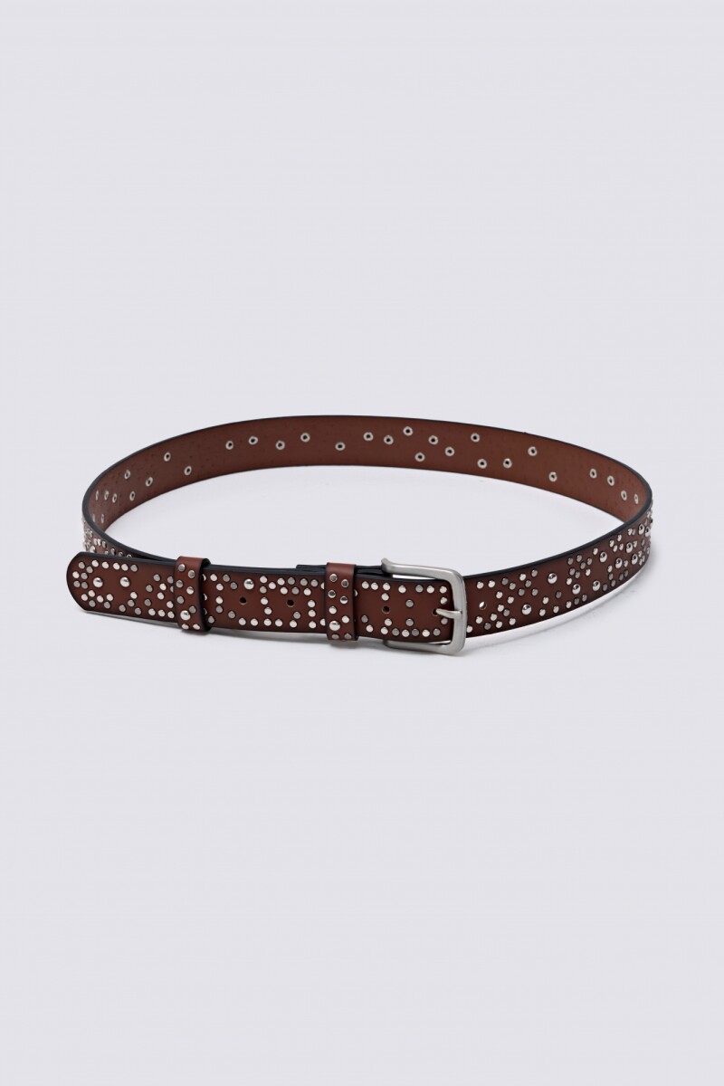 Cinturón tachas tostado