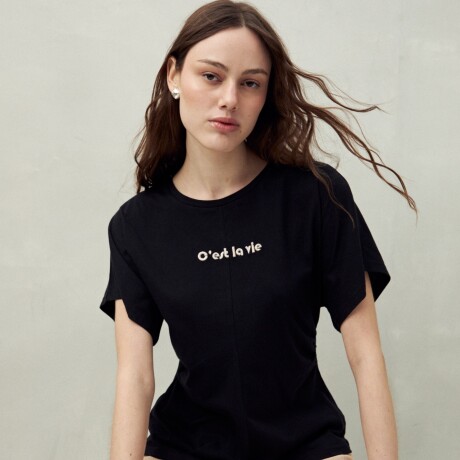 REMERA MILERA Negro