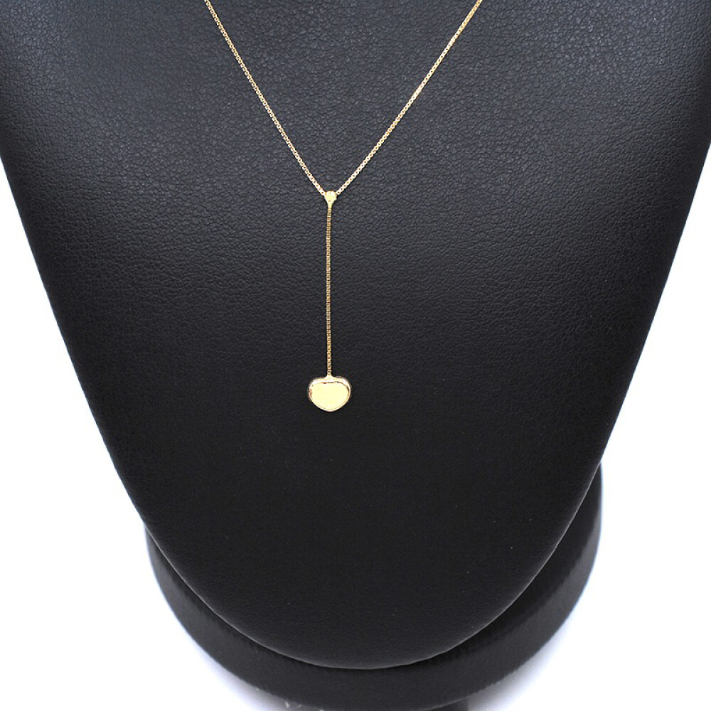 Cadena en oro 18k con dije corazon. Largo 40 cm Cadena en oro 18k con dije corazon. Largo 40 cm