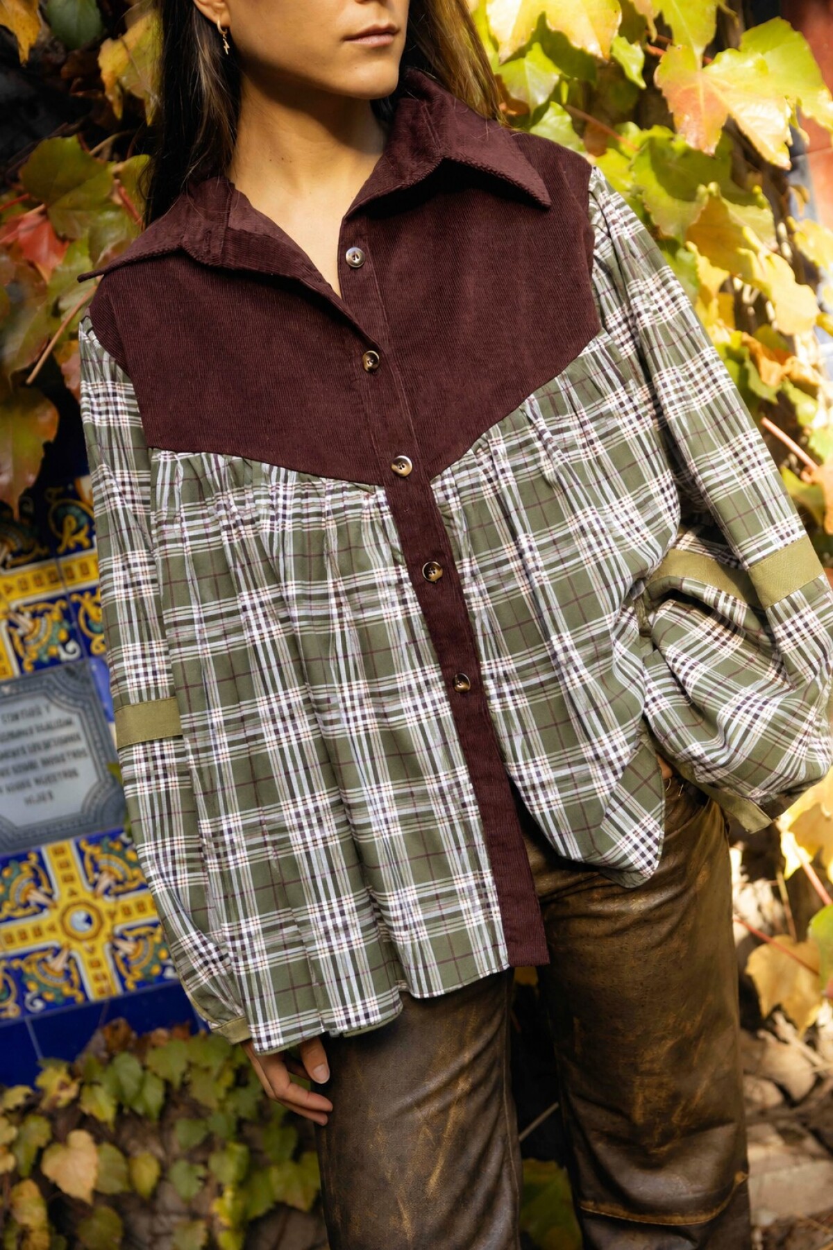Prince Corduroy Shirt Chocolate / Verde Musgo
