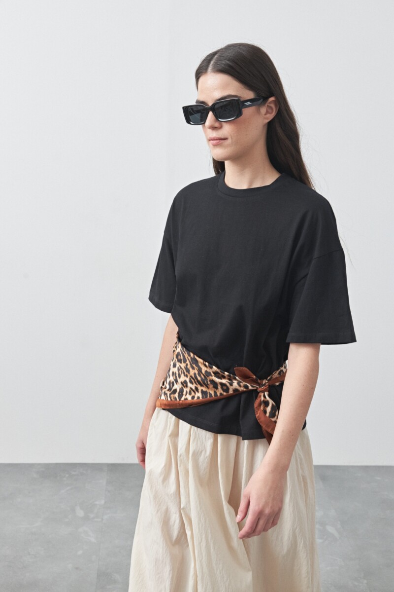 REMERA ERICA Negro