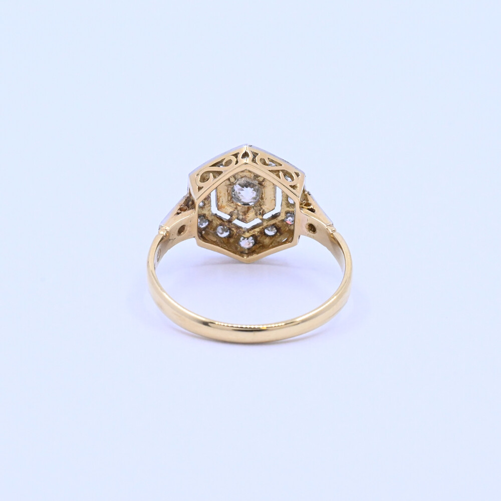 Anillo oro 18k estilo antiguo platino y brillantes. Anillo oro 18k estilo antiguo platino y brillantes.