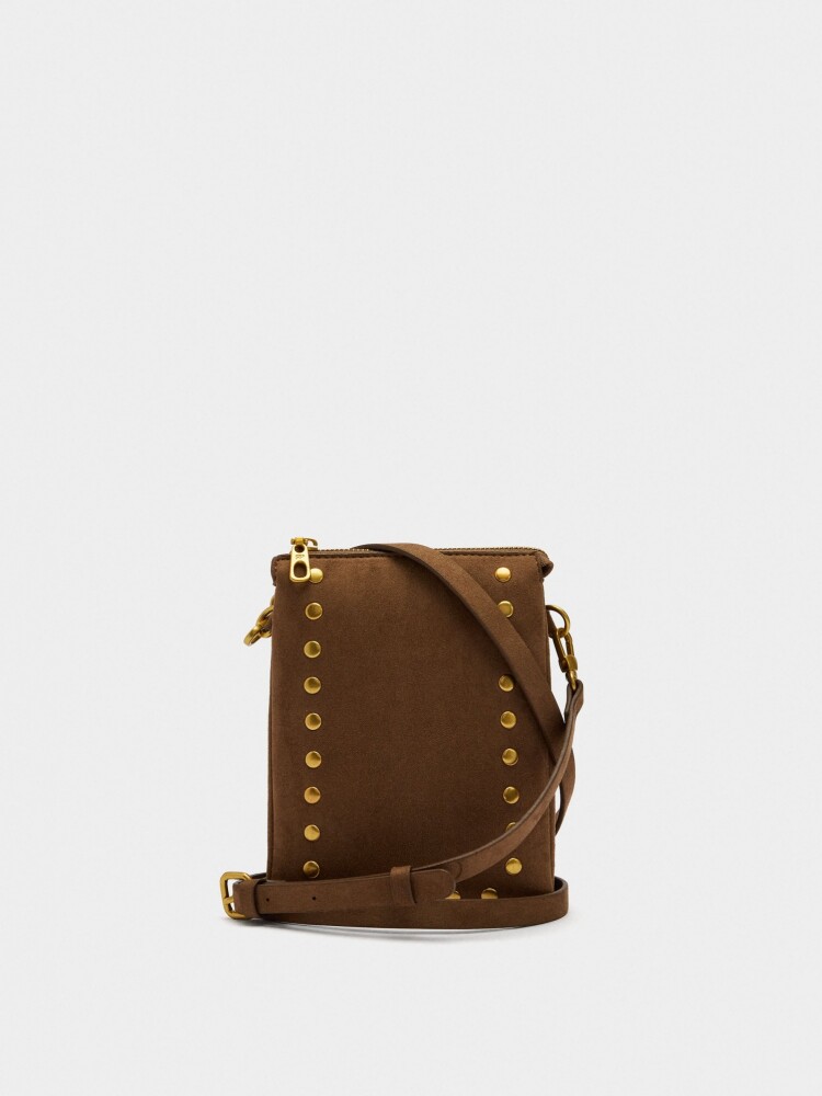 Bolso Bandolera Con Textura Y Tachuelas taupe