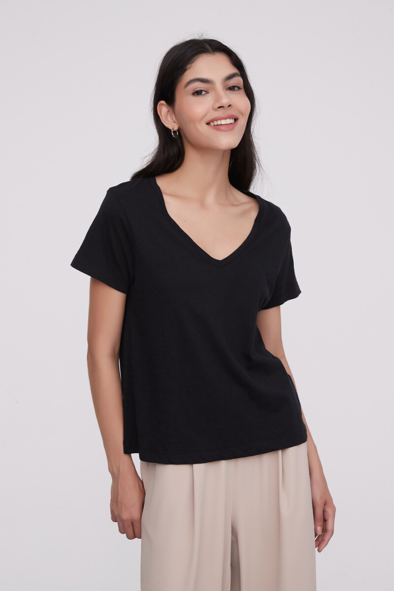 Remera Blumi - Negro 