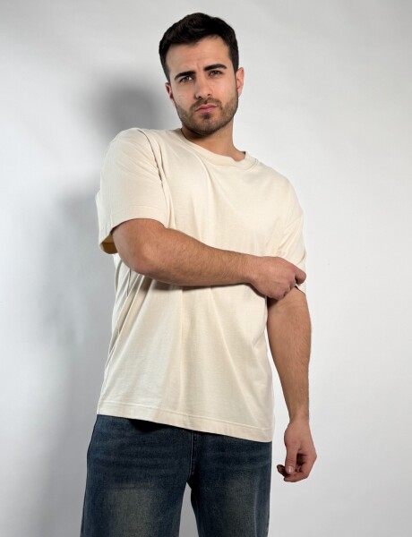 Remera oversize Brito Beige