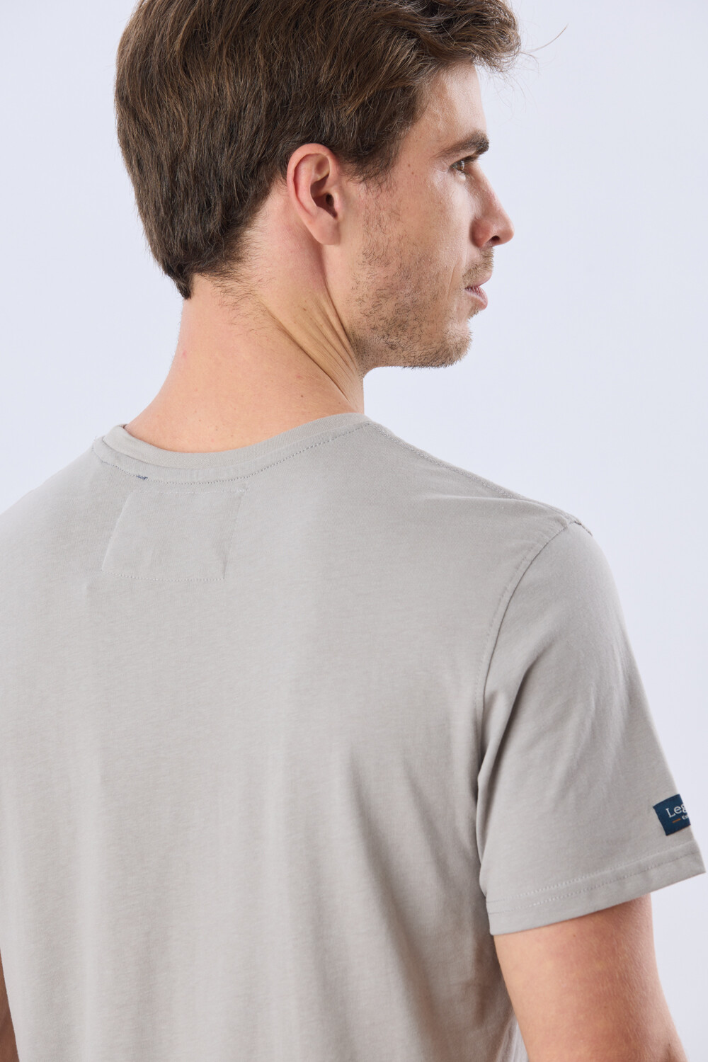 REMERA BÁSICA DE ALGODÓN Khaki