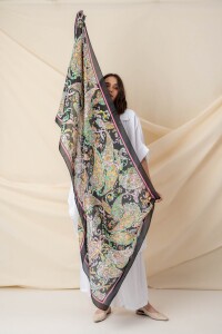 PAÑUELO ARABESQUE Negro