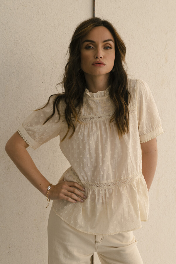 BLUSA PLUMETTIE BEIGE