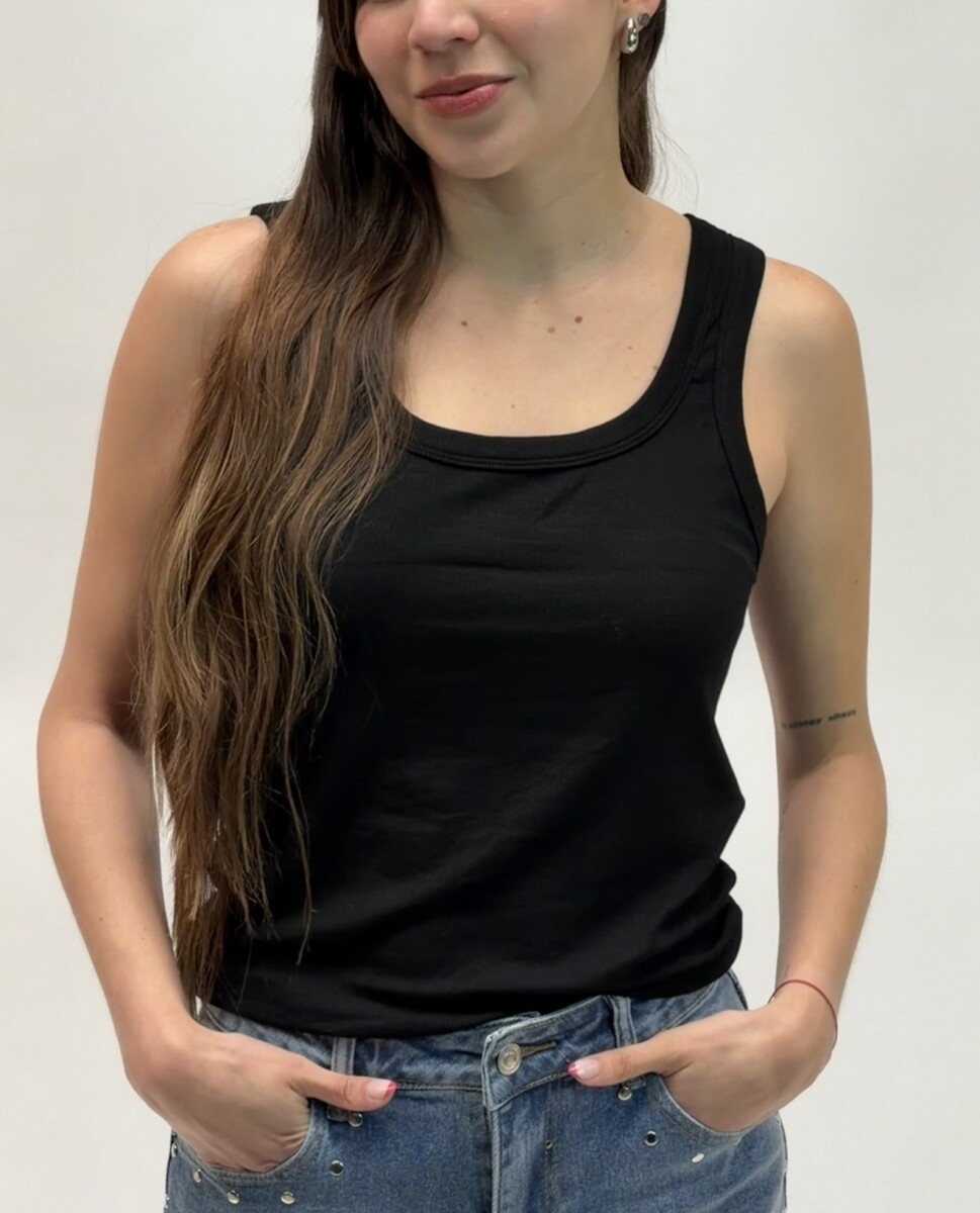 Musculosa Rib Negra 
