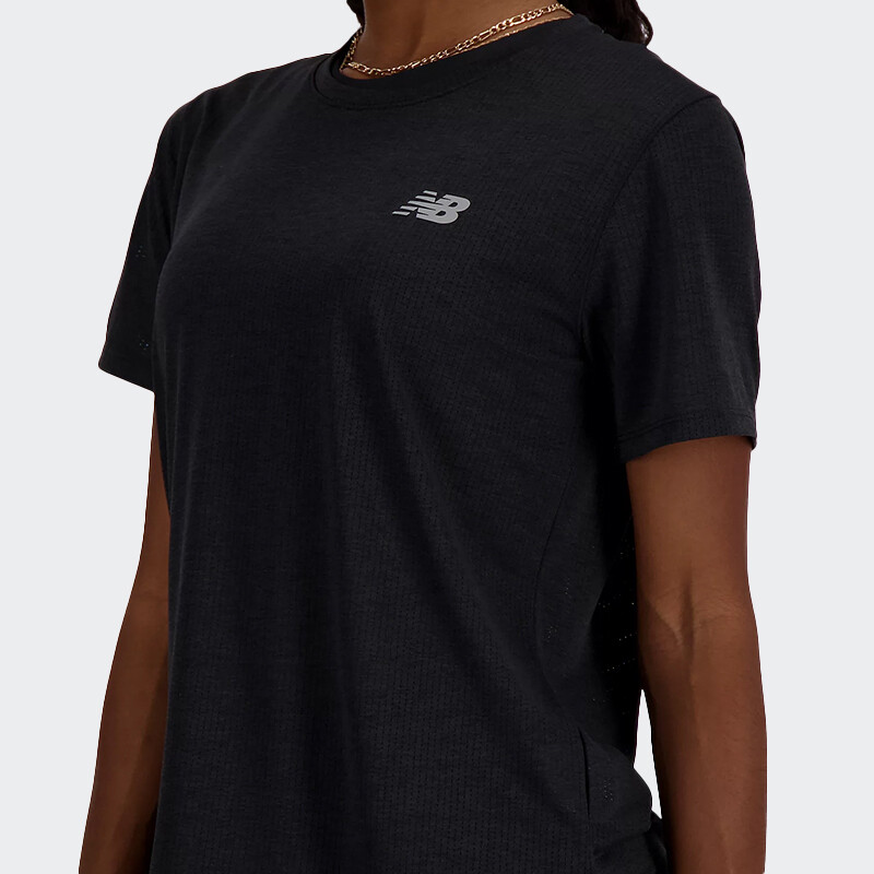 Remera New Balance Athletics Sleeve Negro