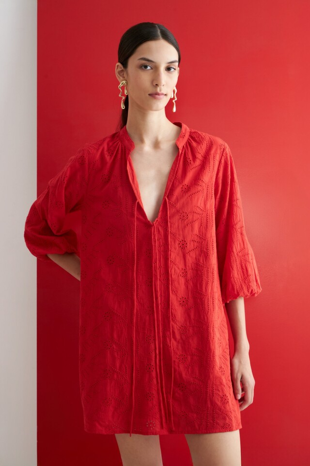 Vestido de broderie rojo