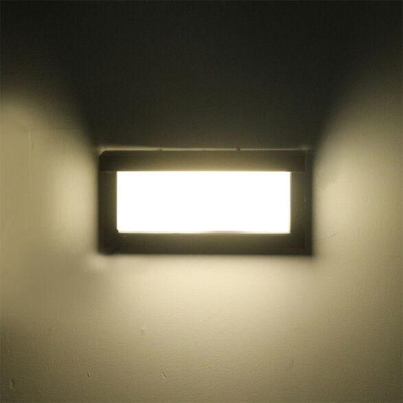 Lámpara de pared LED rectangular IP65 20W cálida IX4545