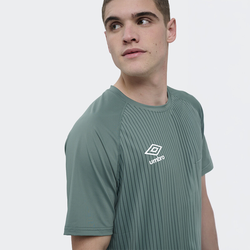 Remera Umbro Bosse Verde
