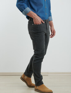 080301 PANTALON HARRY Gris Oscuro