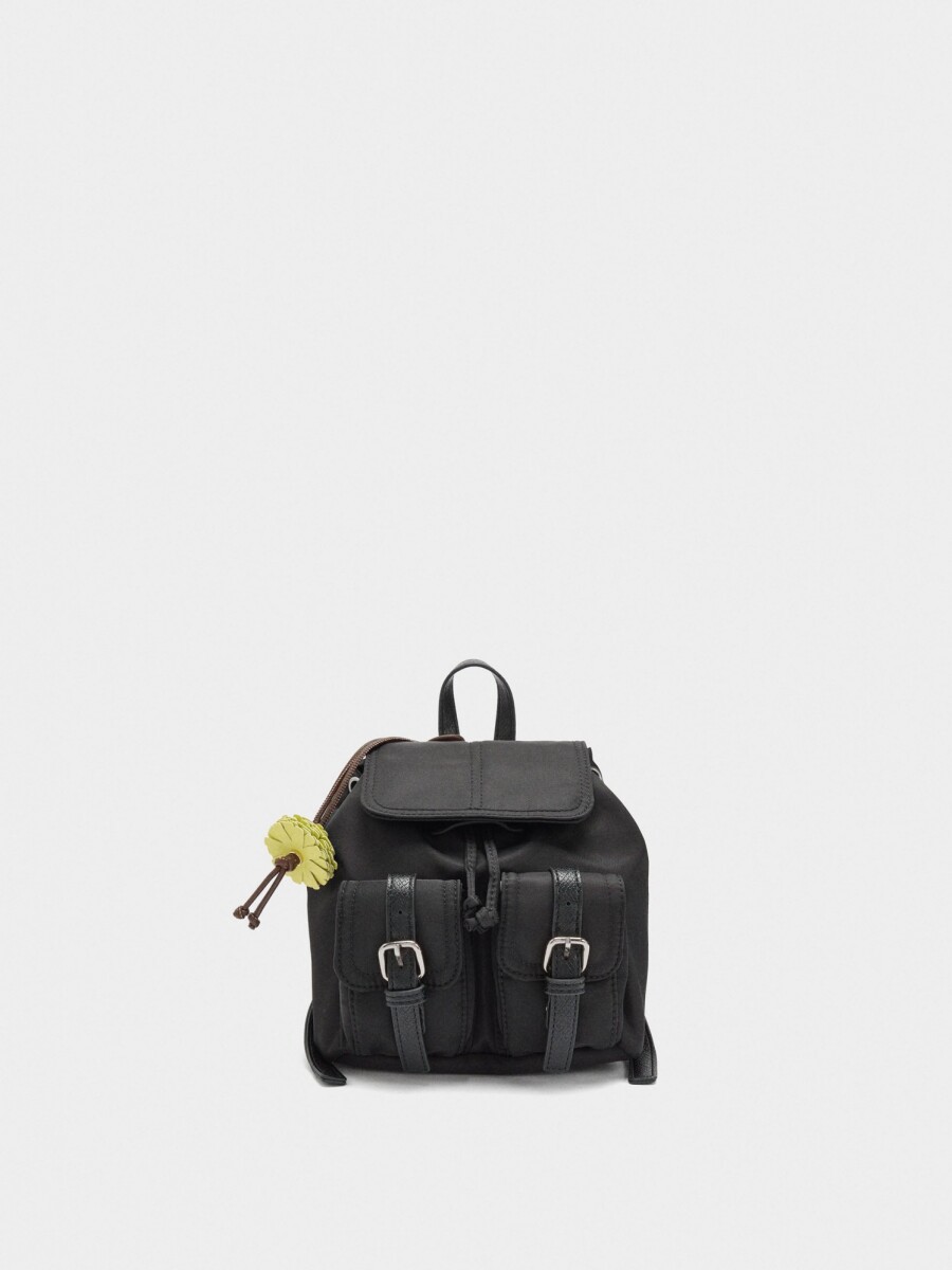 Mini Mochila De Nylon Con Colgante negro