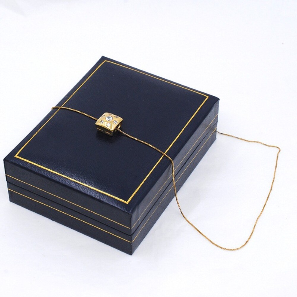 Conjunto De Cadena Y Dije Pasante En Oro 18K Y Zirconias Conjunto De Cadena Y Dije Pasante En Oro 18K Y Zirconias
