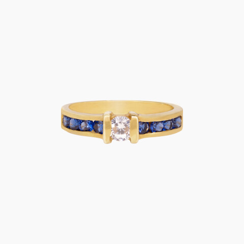 Anillo en Oro 18K con circonias Anillo En Oro 18k Con Circonias