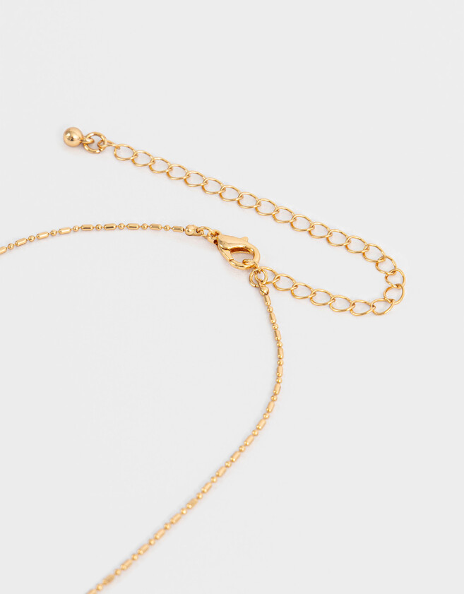 Cadena Corta con Dije Bañada en Oro Cadena Corta Con Dije Bañado En Oro - Dorado