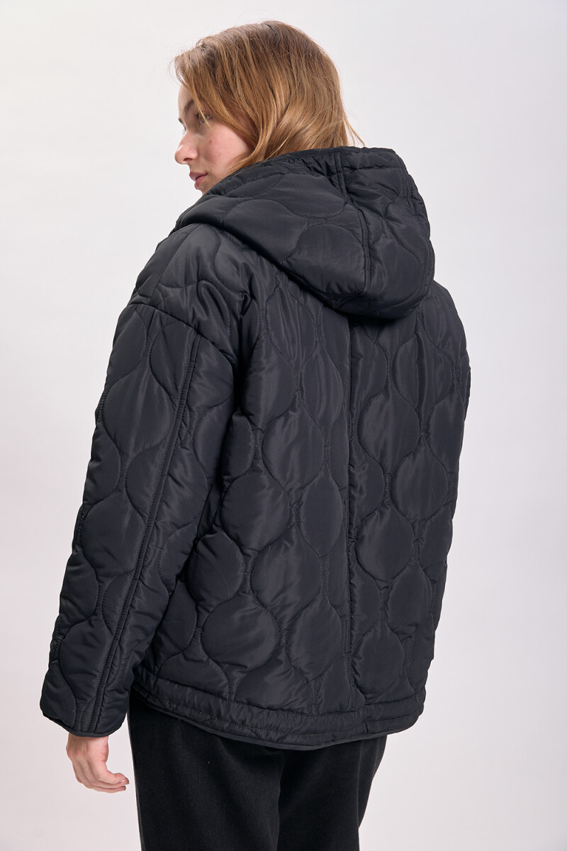 Campera capitoneada Negro