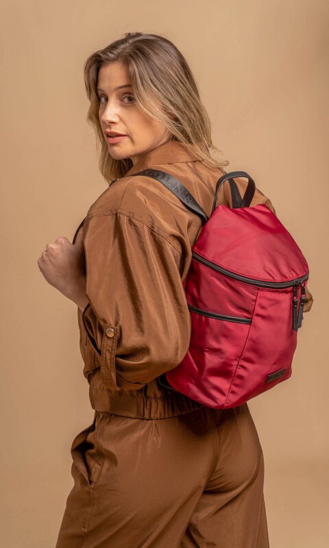 MOCHILA VIOLETA BORDEAUX