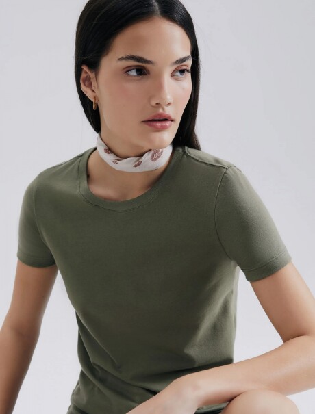 CAMISETA BÁSICA MANGA CORTA VERDE OSCURO
